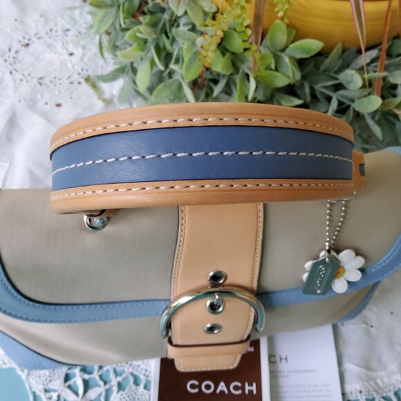 Never Used Vintage Coach Soho Daisy Buckle Flap Satchel 4432 with Daisy Hangtag - Picture 6 of 11